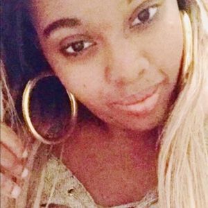 Meet your Posher, Shayla